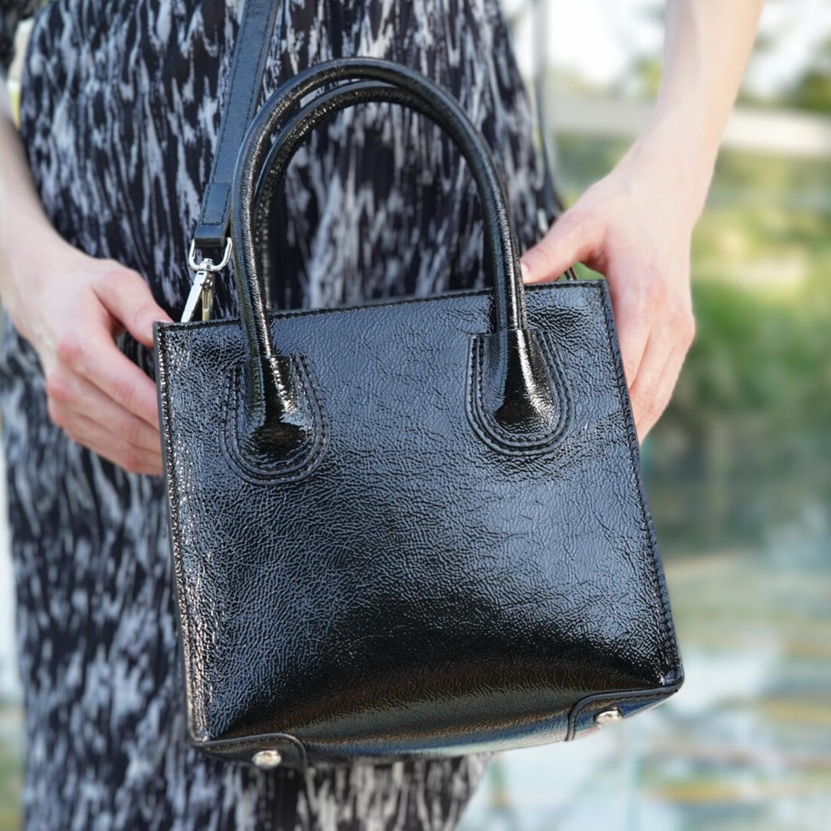 Magnolia Mini Tote - Black Patent